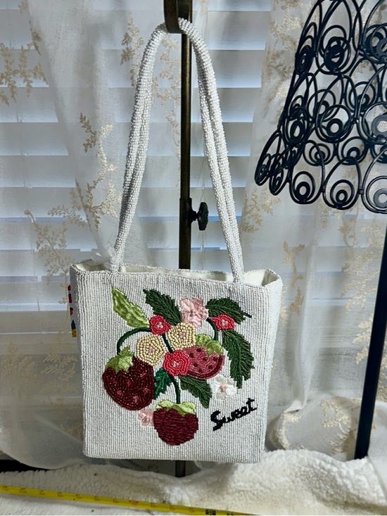 made in india Handbags - Made in India strawberry white beaded shoulder bag
